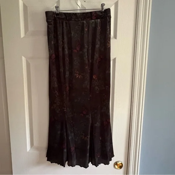 Thorn & Fable Butterfly Velvet Mermaid Skirt (M) – Green Floral Whimsigoth Goth - Picture 7 of 7